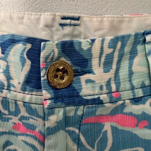 Lilly Pulitzer  print Bay Blue Into the Deep Callahan Shorts Size 0 - Picture 9 of 13